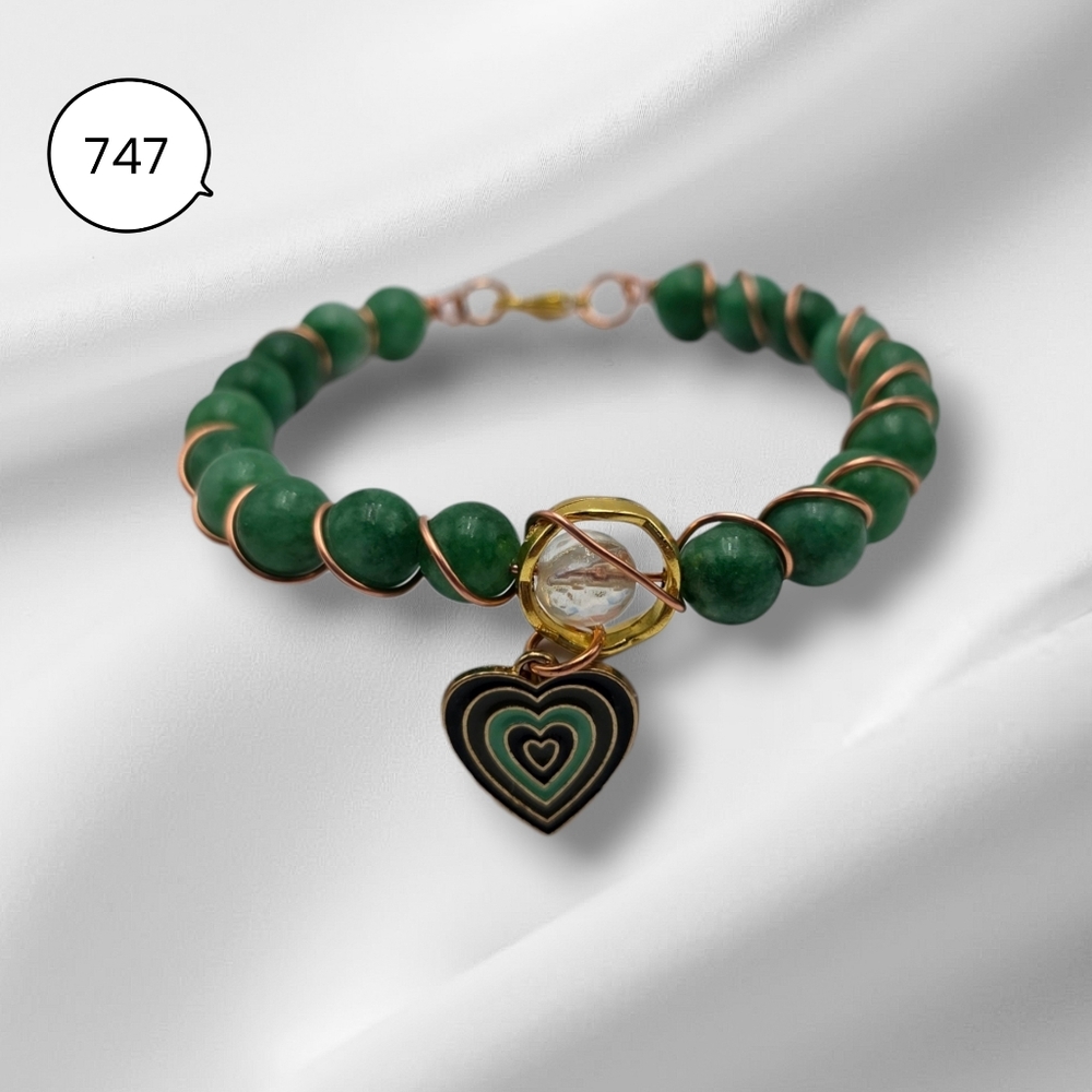 Green Beaded Heart Charm Bracelet – Handmade Copper Wire Jewelry